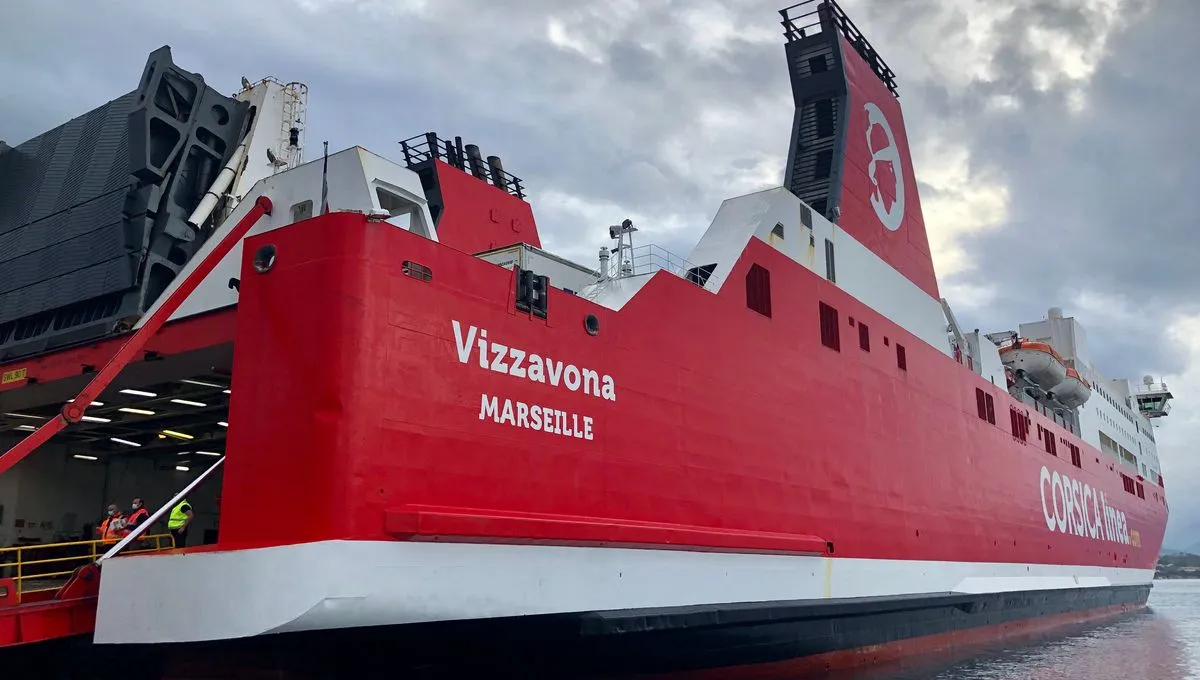 Ferry Marseille - Départ pour la Corse