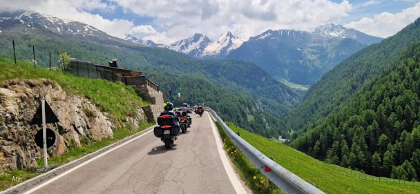 Route des Alpes - Col du Mont-Cenis et virages