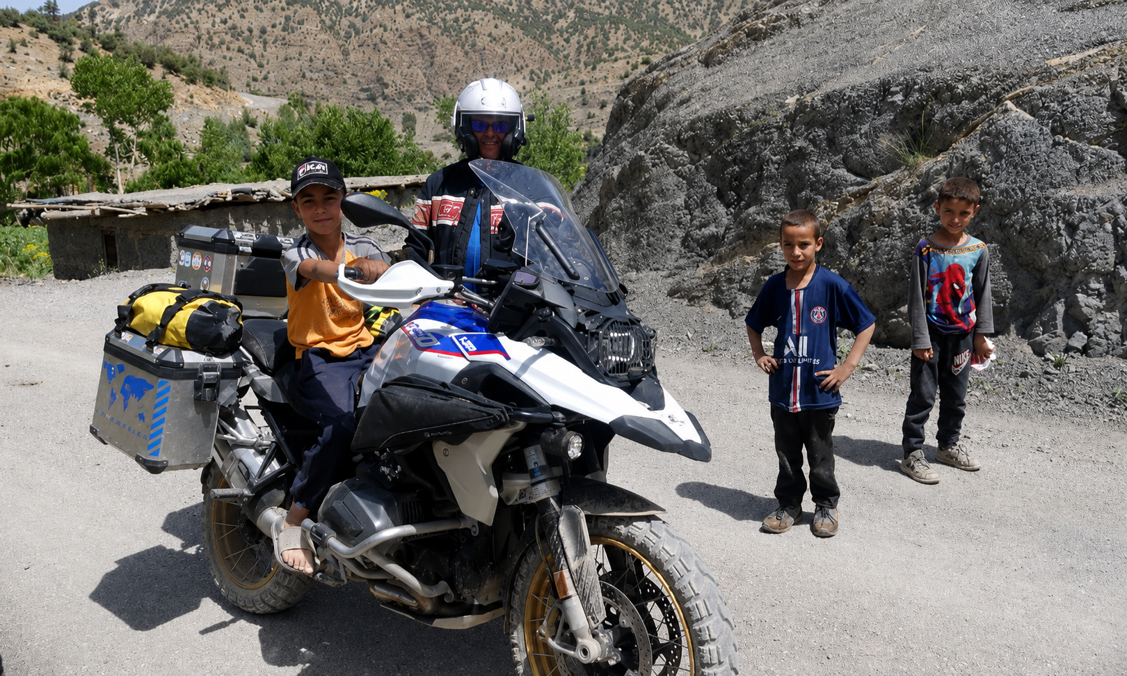 Roadtrip moto au Maroc de Chefchaouen aux dunes de Merzouga