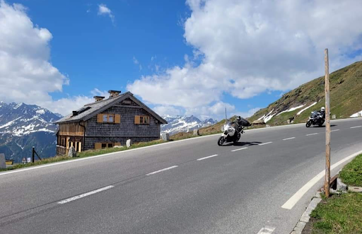 Route alpine du Tyrol à moto