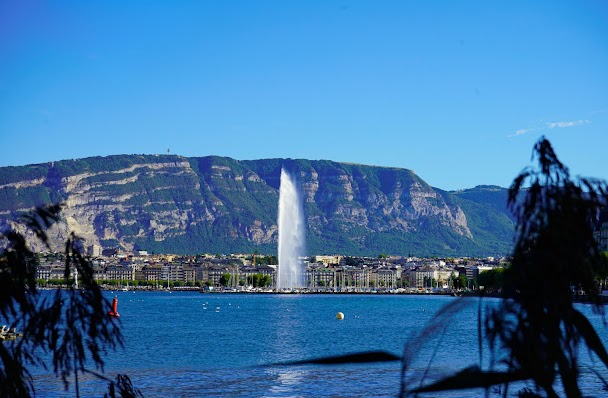 Lac Léman Thonon - départ road trip moto Alpes