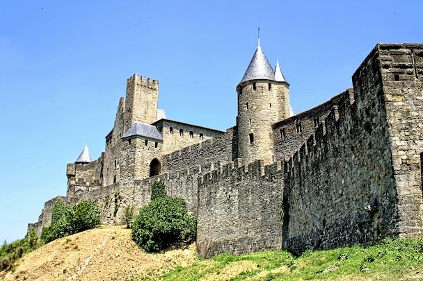 Remparts Carcassonne - visite moto