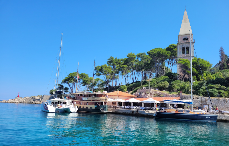 Circuit moto Croatie avec France Moto Voyages : route Magistrale, Dubrovnik, côte adriatique, parcs de Plitvice et Krka – voyage moto Balkans