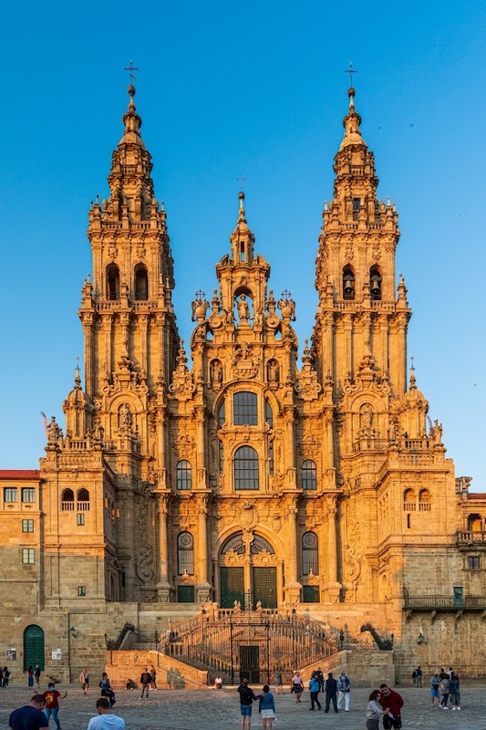 Cathédrale de Saint-Jacques-de-Compostelle - Place de l'Obradoiro