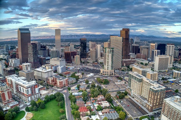Skyline de Denver, retour du road trip Sturgis