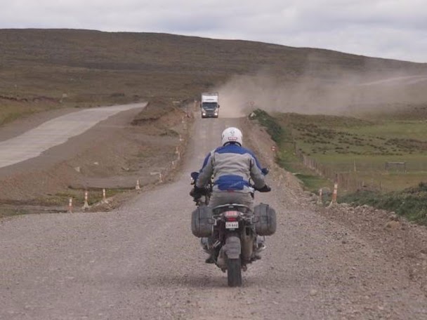BMW F 850 GS prête pour la Patagonie - Vue de côté