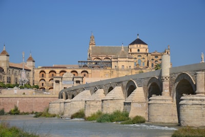 Pont romain de Cordoue et mosquée-cathédrale