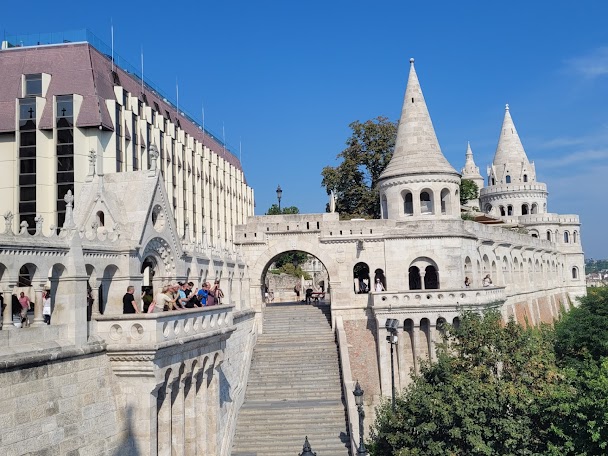 Vue de Budapest avec le Parlement et le Danube