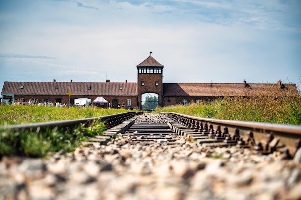 Porte d'Auschwitz-Birkenau