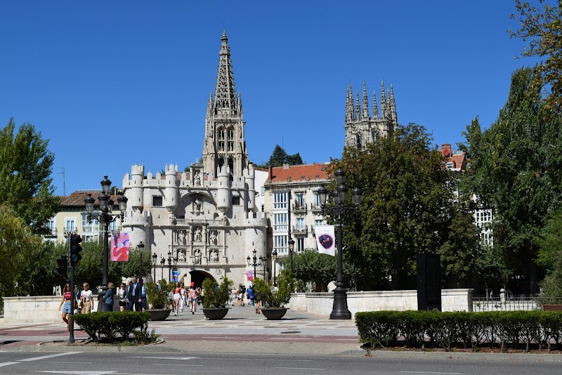 Cathédrale de Burgos, étape du raid moto transsaharien