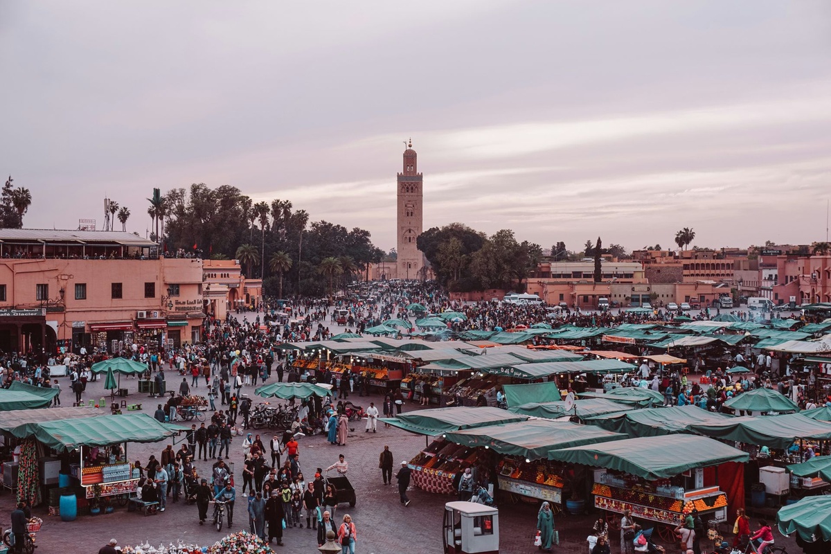 Place Jemaa el-Fna à Marrakech la nuit