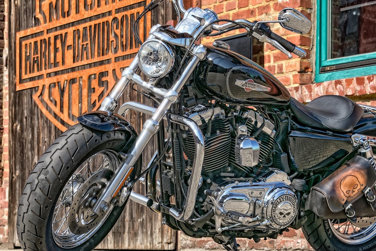 Road trip Harley-Davidson sur les traces d'Easy Rider, route américaine dans le désert