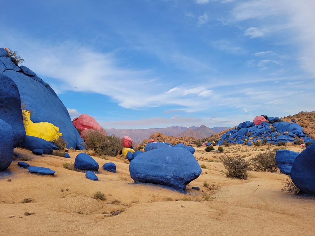 Anti-Atlas marocain à moto entre Aït Baha et Tafraoute