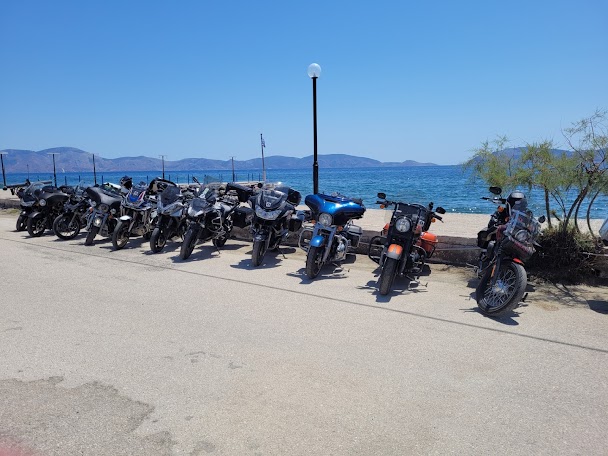 Route longeant la côte près d'Alexandroúpolis, Grèce