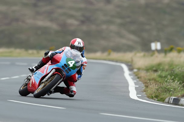 Course moto classique sur le Snaefell Mountain Course