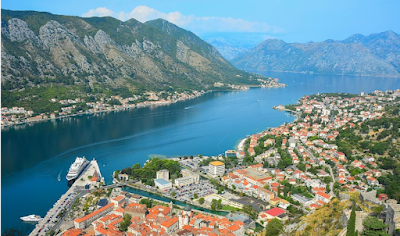Roadtrip moto Balkans Montenegro Kotor